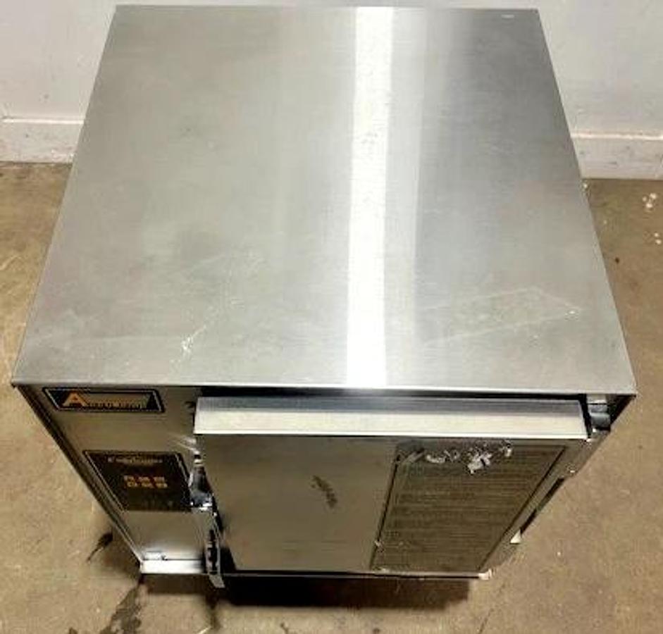 Used ACCUTEMP P61201E060 COUNTERTOP 60,000 BTU 6 PAN LP GAS BOILERLESS STEAMER
