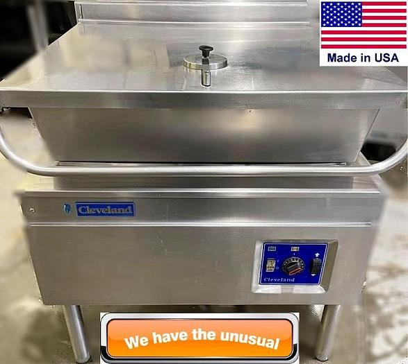 Used Cleveland Gas Tilting Skillet - Electric lift