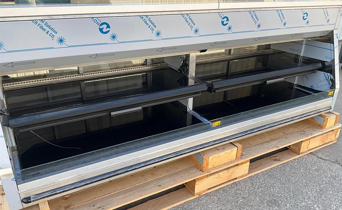 Used 2025 Frijado heated hot serving display warmer - LIKE NEW 