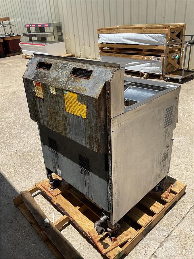 Used Henny Penny Gas Fryer Evolution Elite