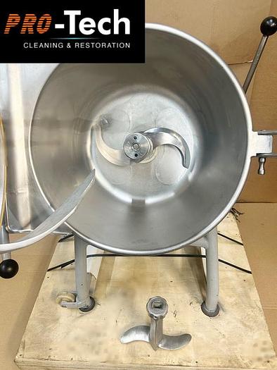 Refurbished Hobart VCM 40 Vertical Cutter / Chopper