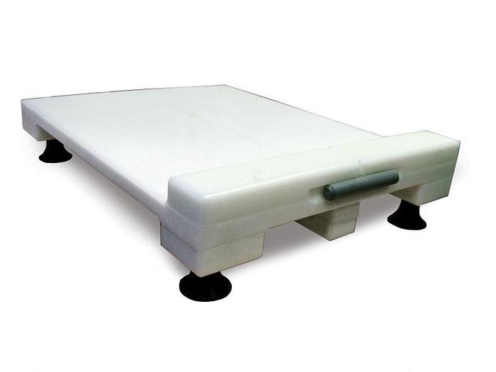 Used 20″ x 18″ Heavy-Duty Cheese Cutter