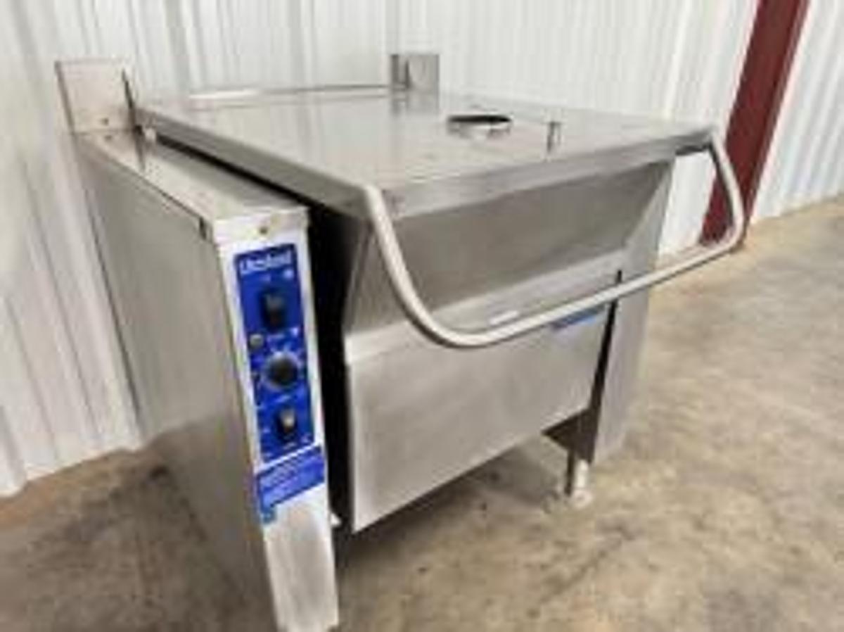 Used Cleveland Tilt Skillet 30 Gallon Gas Auto Tilt
