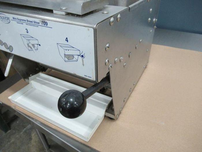 Used OLIVER BREAD SLICER MODEL 709 MINI-SUPREME PERFECT! COUNTER TOP STAINLESS - FREE