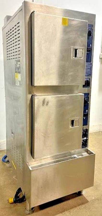 Used CLEVELAND 24CGA10.2" H.D COMMERCIAL STEAMCRAFT 10 PANS NATURAL GAS STEAMER