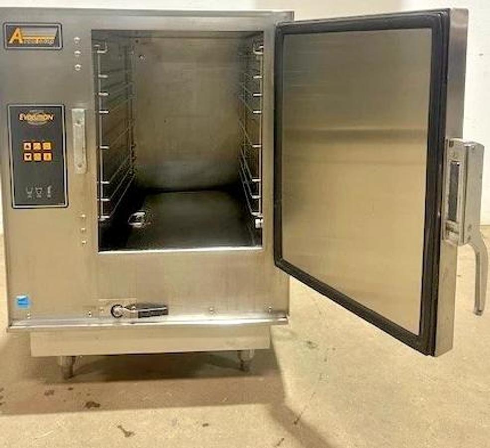 Used ACCUTEMP P61201E060 COUNTERTOP 60,000 BTU 6 PAN LP GAS BOILERLESS STEAMER