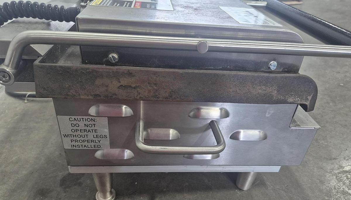 Used Star panini grill -