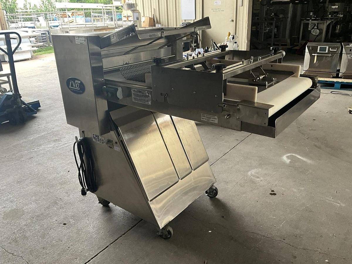 Used LVO dough sheeter roller moulder SM24 French bread bakery 6" 9" 12" 22" plate 