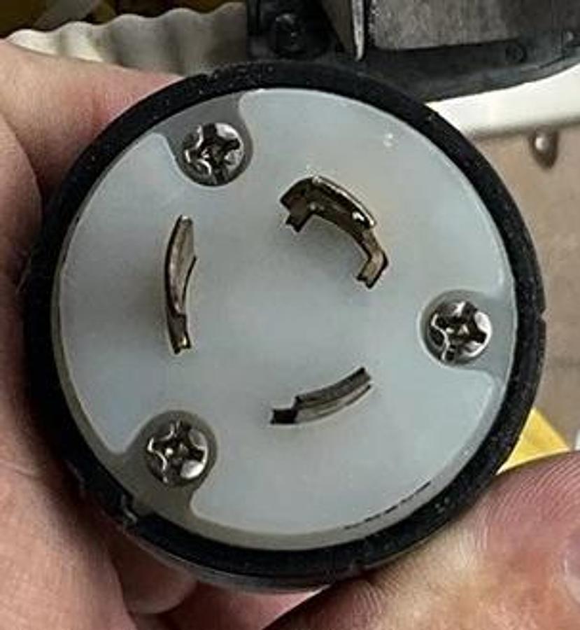 Used Comtec 2200 semi automatic pie press with 11" die set Pie Crust Dough Pumkin