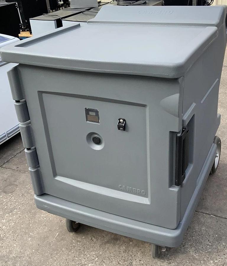 Used Cambro CMBHC1826LF 191 Hot/Cold Electric Cart Low Profile Food Carrier Catering - NEVER BEEN USED