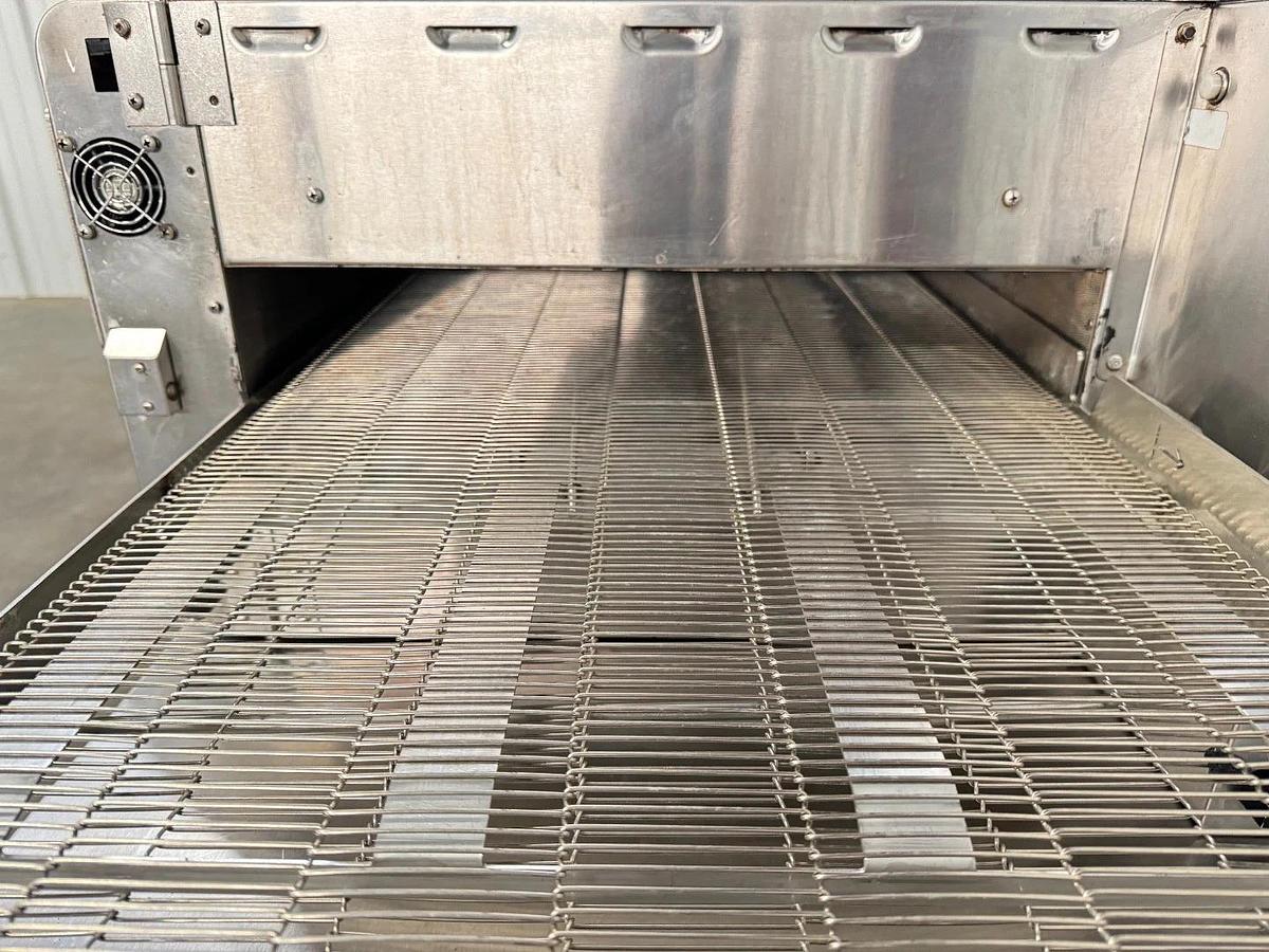 Used Ovention Shuttle S2000 Single Ventless Pizza Oven Single Phase - 4 AVAILABLE