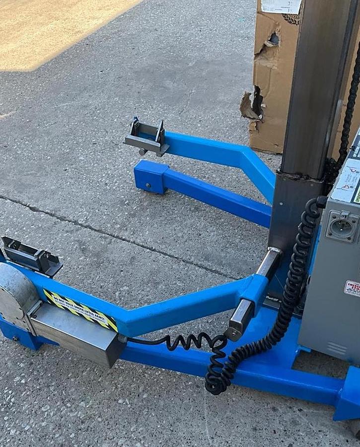 Used Savage Brother 0712HT bakery Bowl kettle lift -