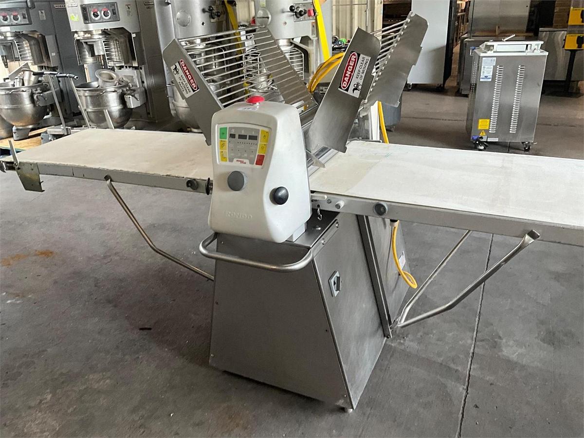 Used Rondo SFS611 butterfly laminator sheeter