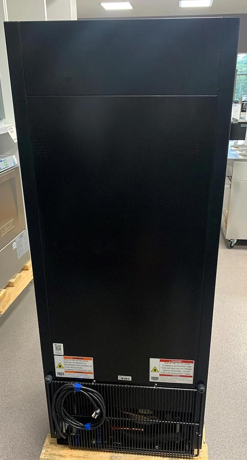 Used True GDM-12-HC-TSL01 Glass Door Merchandiser