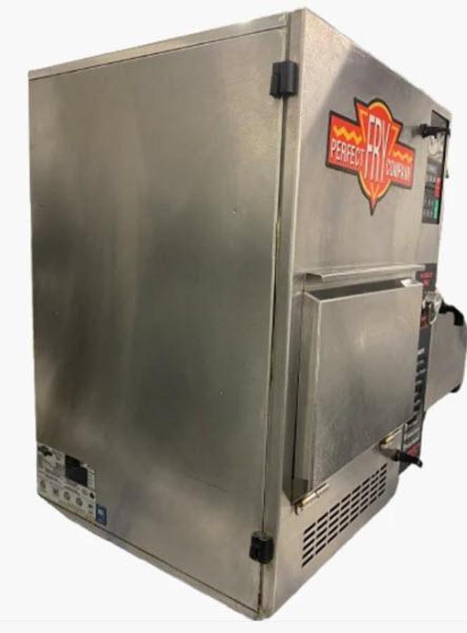 Used Used Perfect Fry Company PFC5700 – Ventless Countertop Electric Fryer (240V, Stainless Steel)