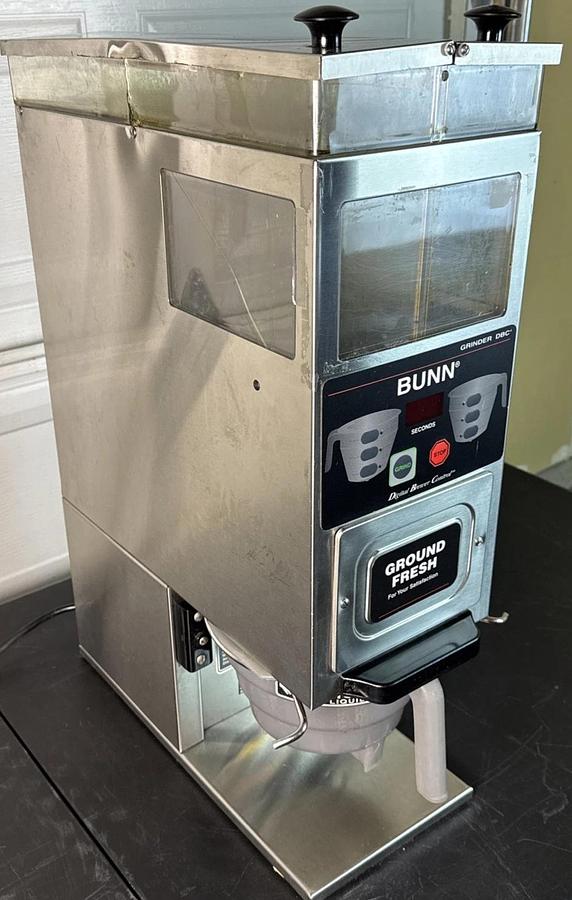 Used BUNN G9-2T DBC - Dual Portion Control Coffee Grinder - HAS TWO HOPPERS