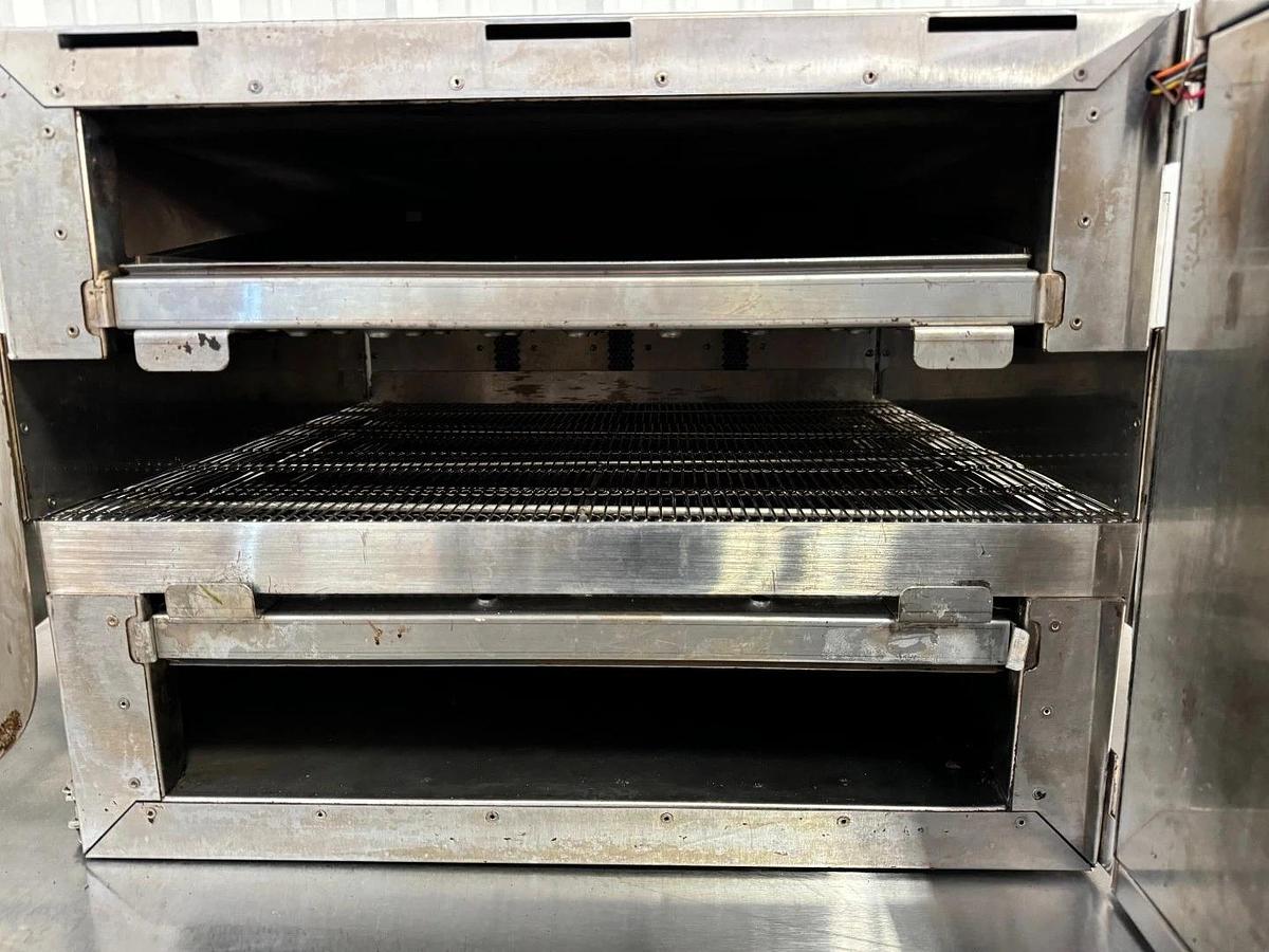 Used Ovention Shuttle S2000 Single Ventless Pizza Oven Single Phase - 4 AVAILABLE