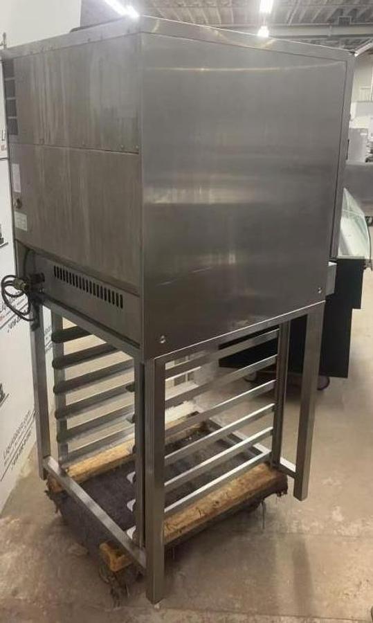 Used Turbofan gas convection oven with stand 29” W