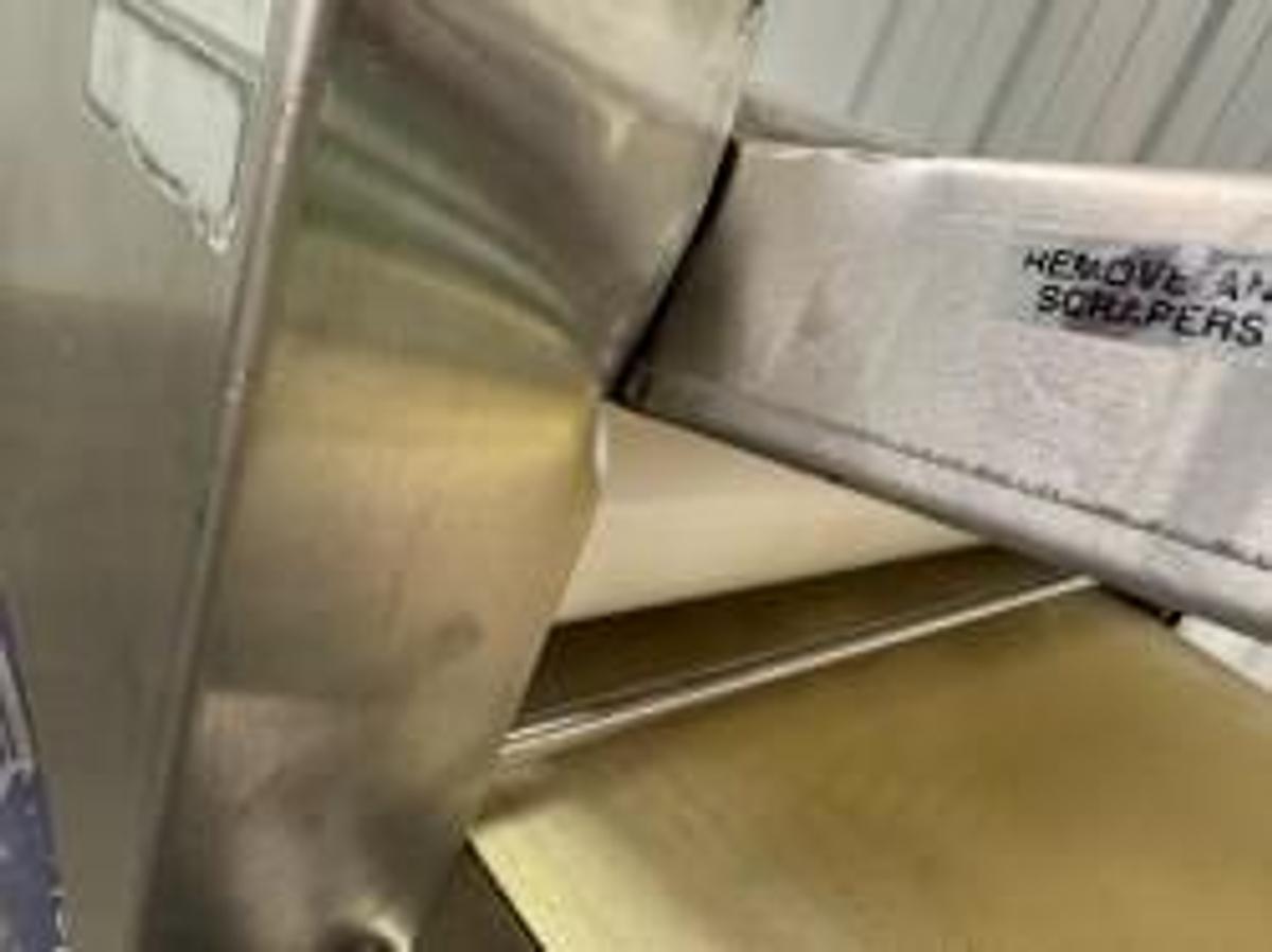 Used LVO SM24 24" Dough Sheeter