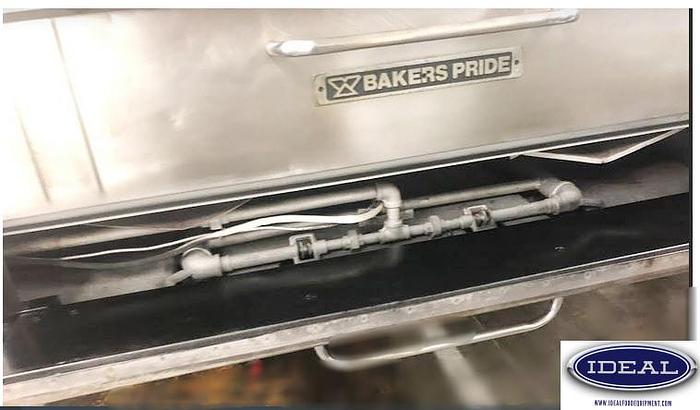 Used Bakers Pride Y600 Pizza Deck Oven - Gas