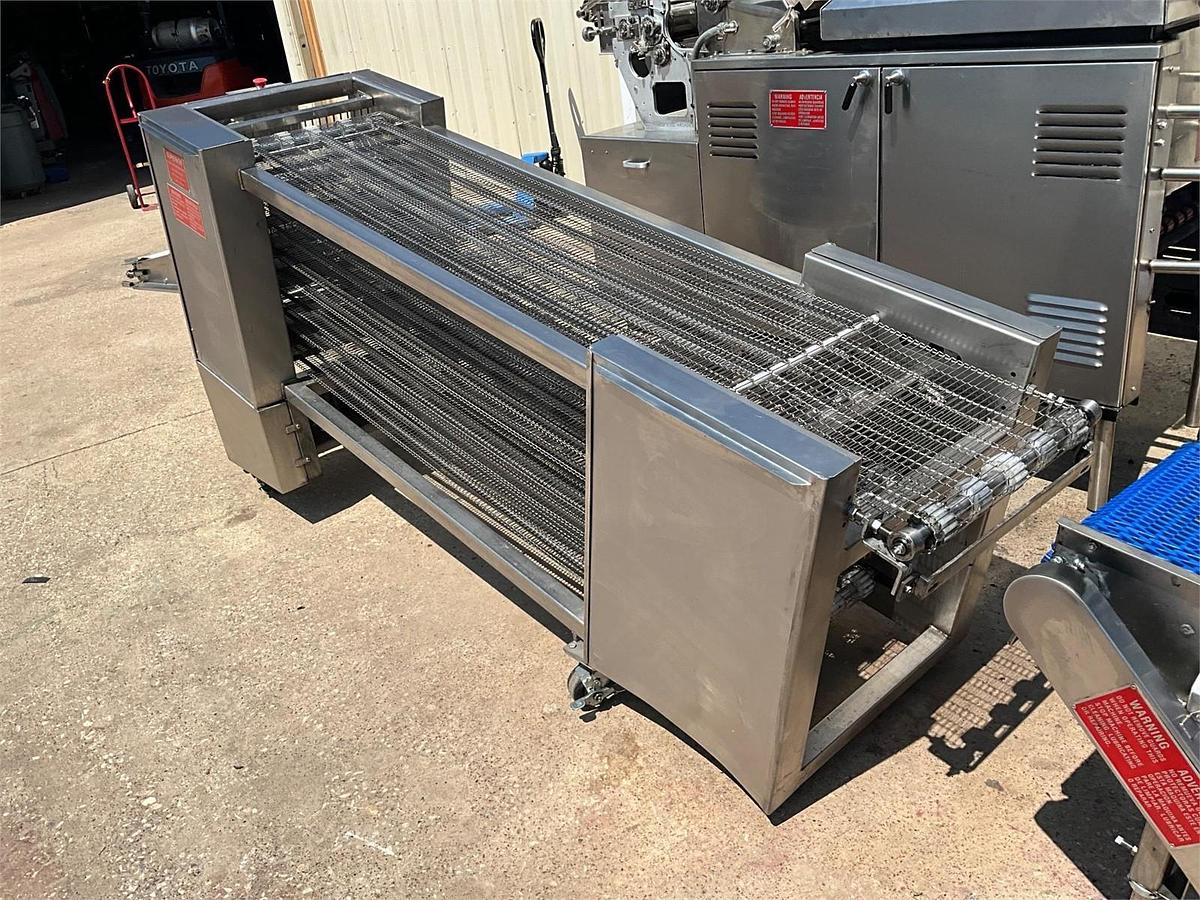 Used Superior gas corn and tortilla line with conveyors