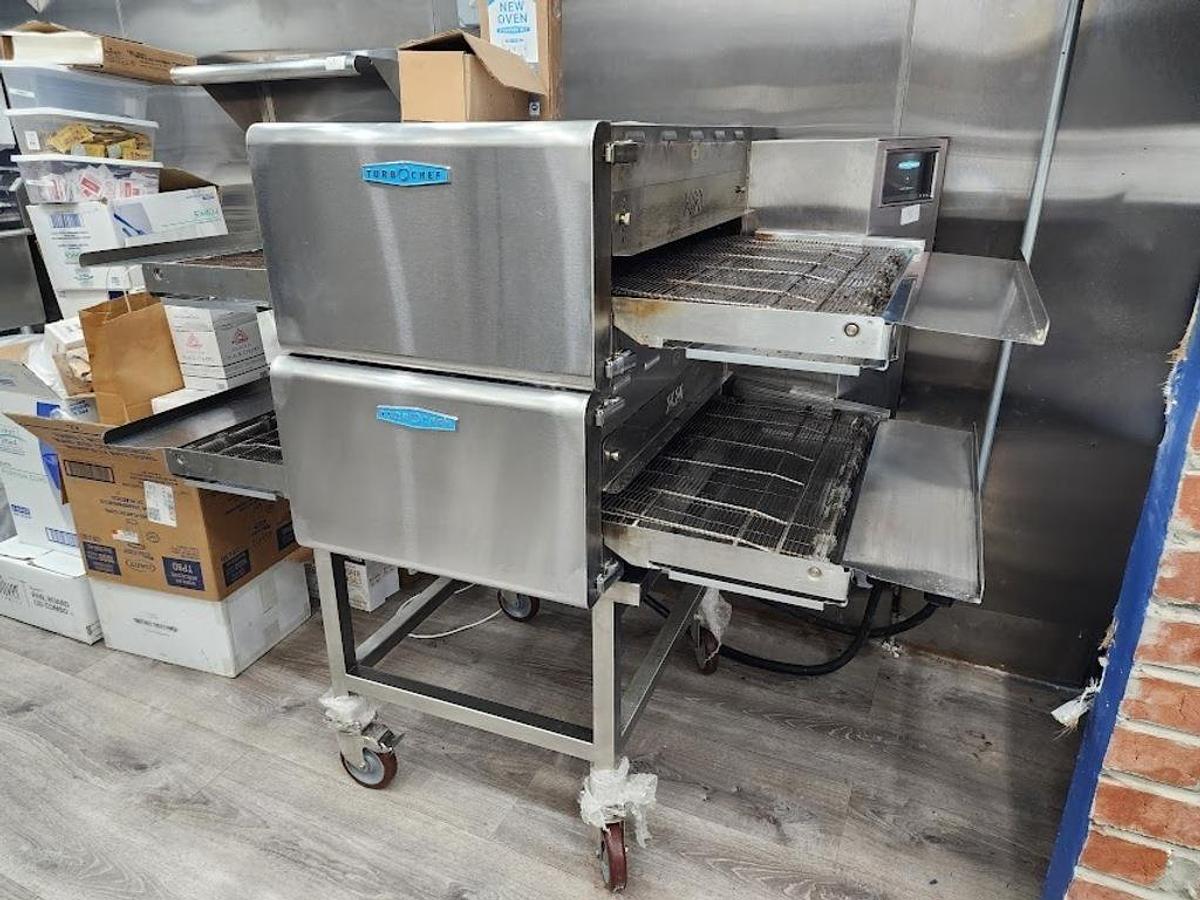 Used LIKE NEW TURBOCHEF ELECTRIC CONVEYOR PIZZA OVENS -VENTLESS - WARRANTY - MANUFACTUERED 2025