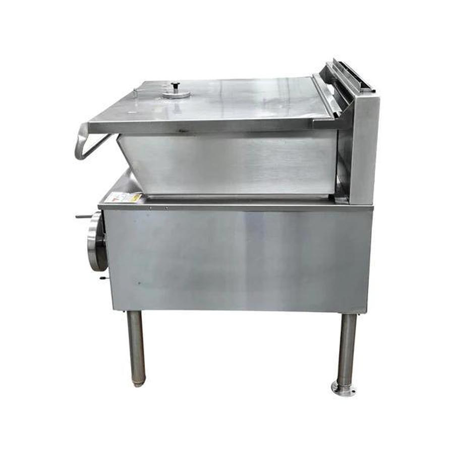 Used Cleveland SGL30TR Braising Pan Tilting Skillet - 30 Gallons - Natural Gas