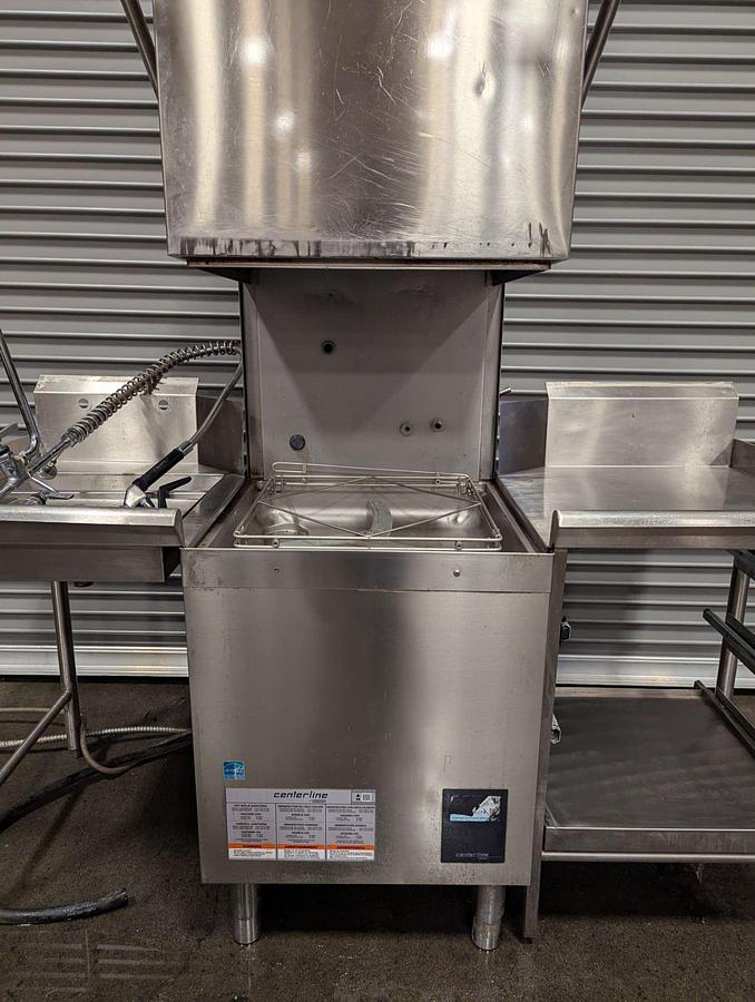 Used  Hobart CDH Door-Type Hi Temp Dishwasher   -C/W DISH TABLING -WARRANTY