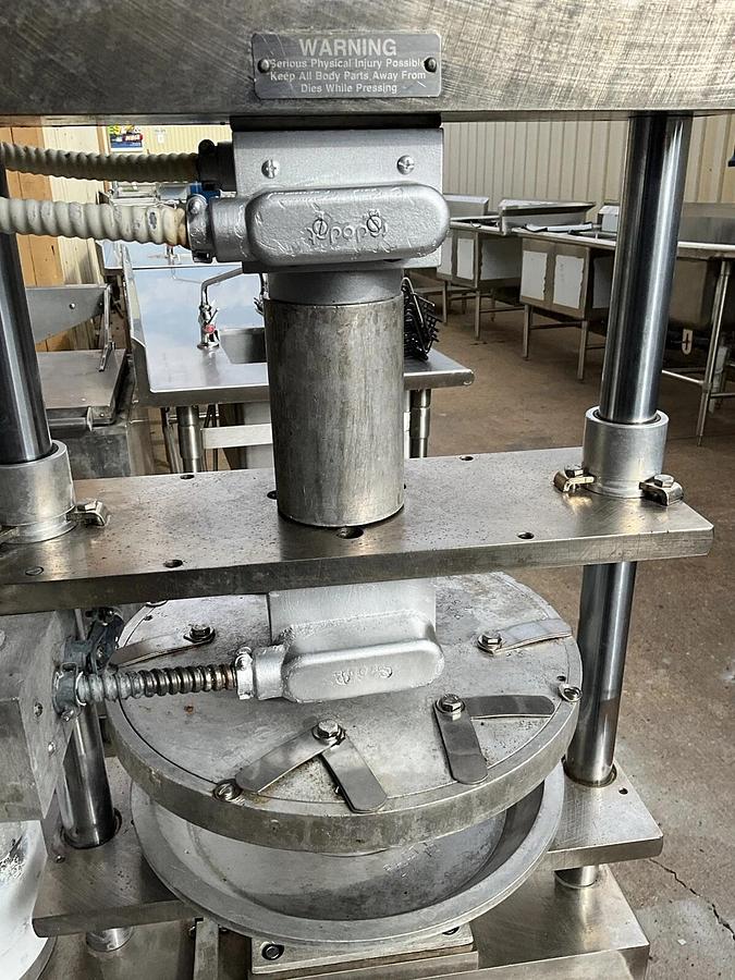 Used Comtec 2200 semi automatic pie press with 11" die set Pie Crust Dough Pumkin