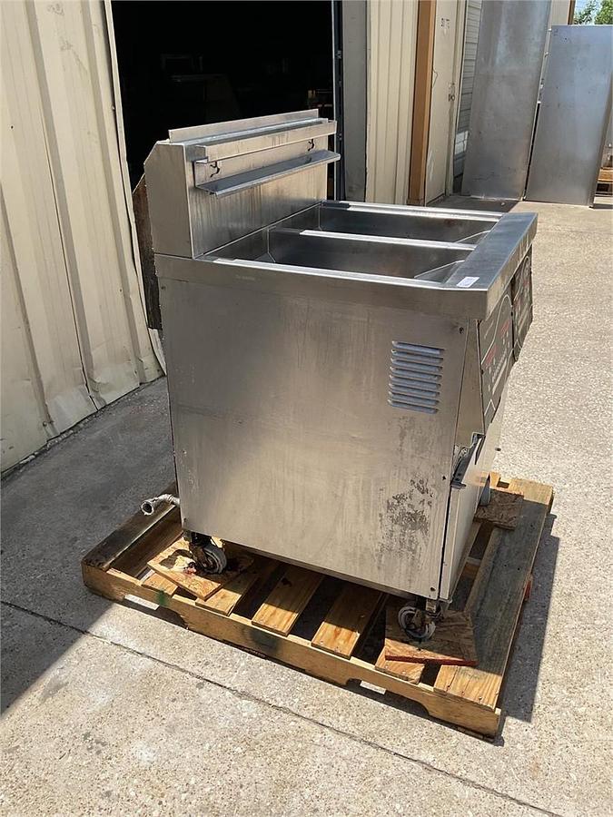 Used Henny Penny Gas Fryer Evolution Elite