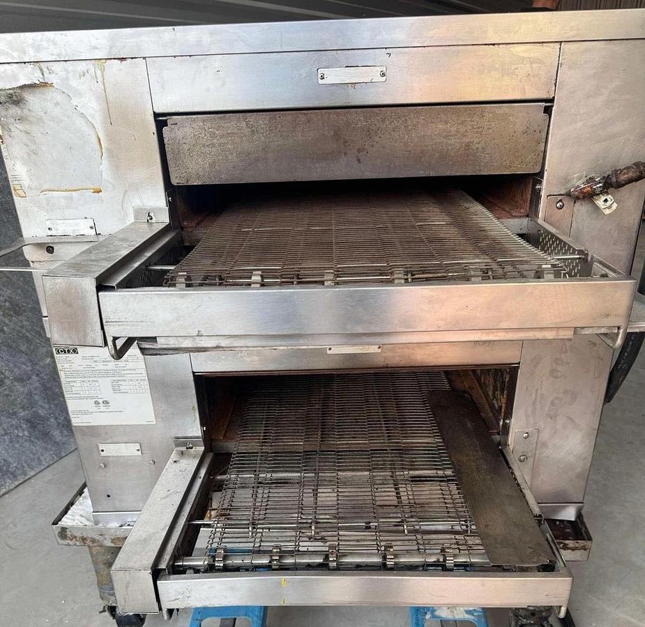 Used Middleby Marshall CTX DZ33I Infrared Radiant conveyor Electric pizza oven.