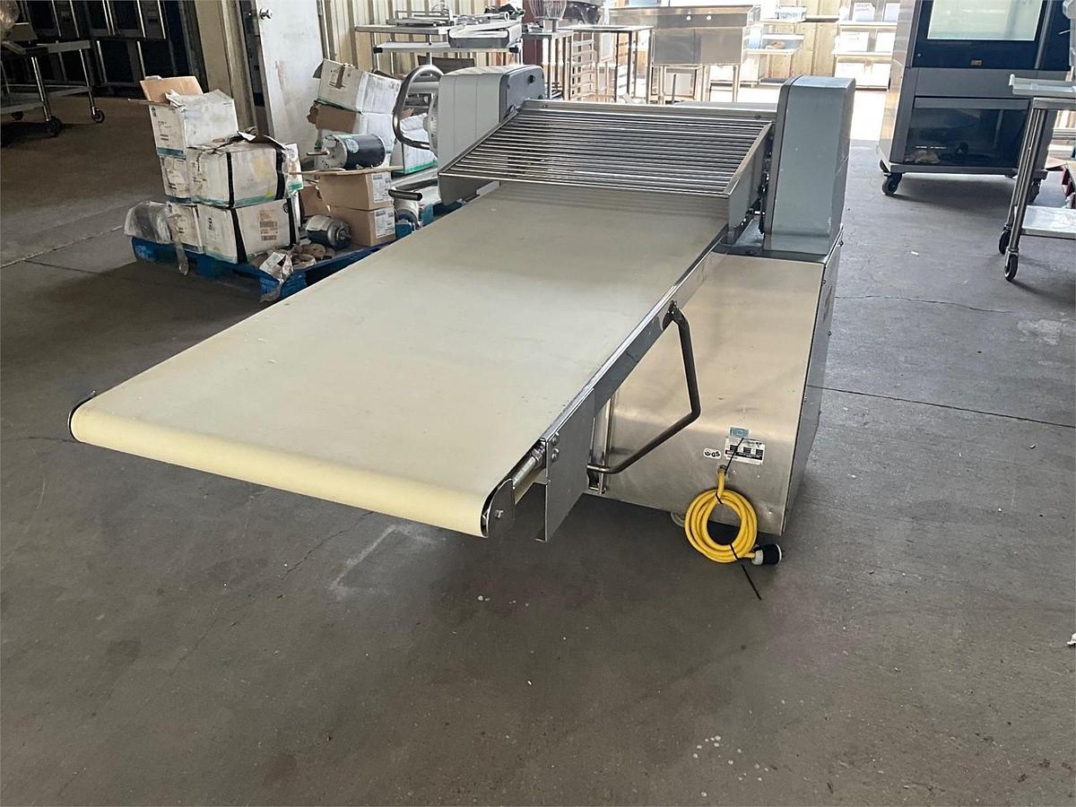 Used Rondo butterfly dough reversible sheeter SC0677