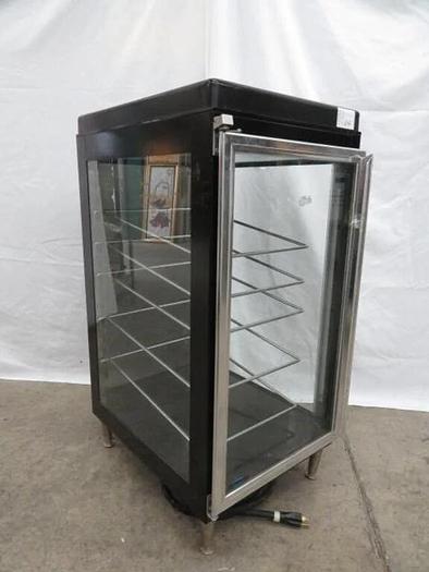 Used 5 PAN DRY DISPLAY CASE -