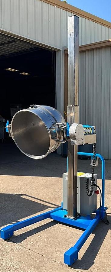 Used Savage Brother 0712HT bakery Bowl kettle lift -