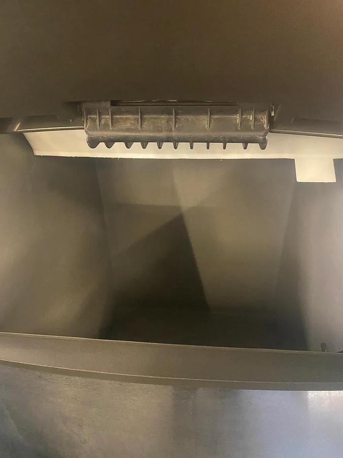 Used Manitowoc SD0502A Ice Machine