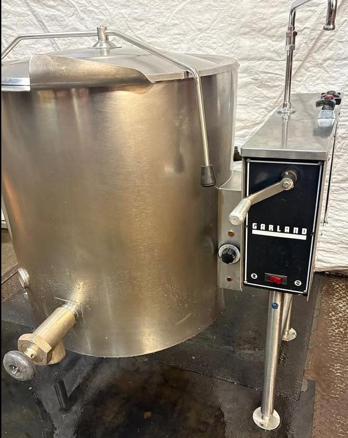 Used Garland 30 Gallon Electric Tilting Steam Kettle