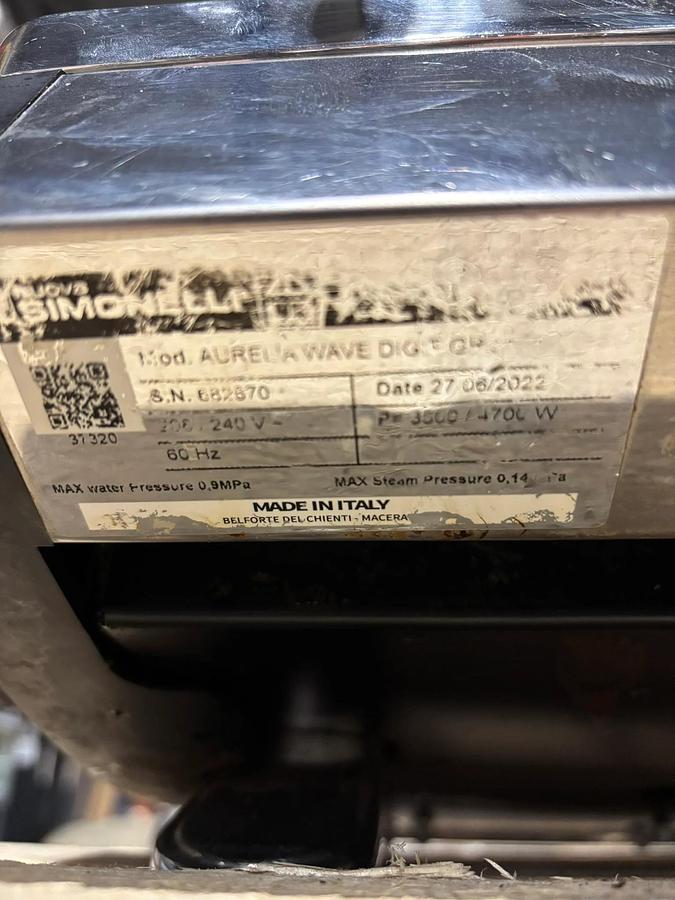 Used Nuova Simonelli - Aurelia Wave Digit 2GR Espresso Machine - warranty