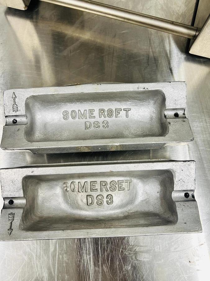 Used Somerset SPM-45 Manual Pastry & Turnover Machine + 3 Die Sets