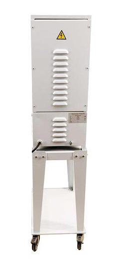 Trento 8.8 lb (4 kg) Heavy-Duty Pasta Machine Floor Model, 0.75 HP, 110 V