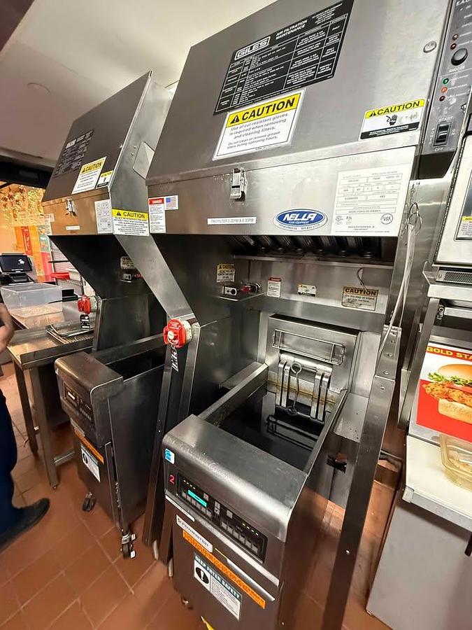Used Giles Ventless Hood - c/w with deep fryer