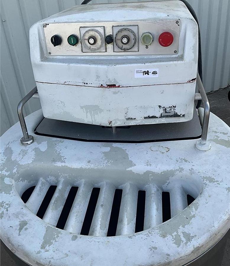 Used Lucks 80/100qt spiral dough mixer