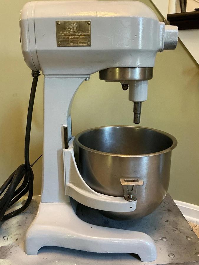 Used Hobart A200 20 Quart Commercial Bakery Mixer SS Bowl & 3 Attachments in Ohio