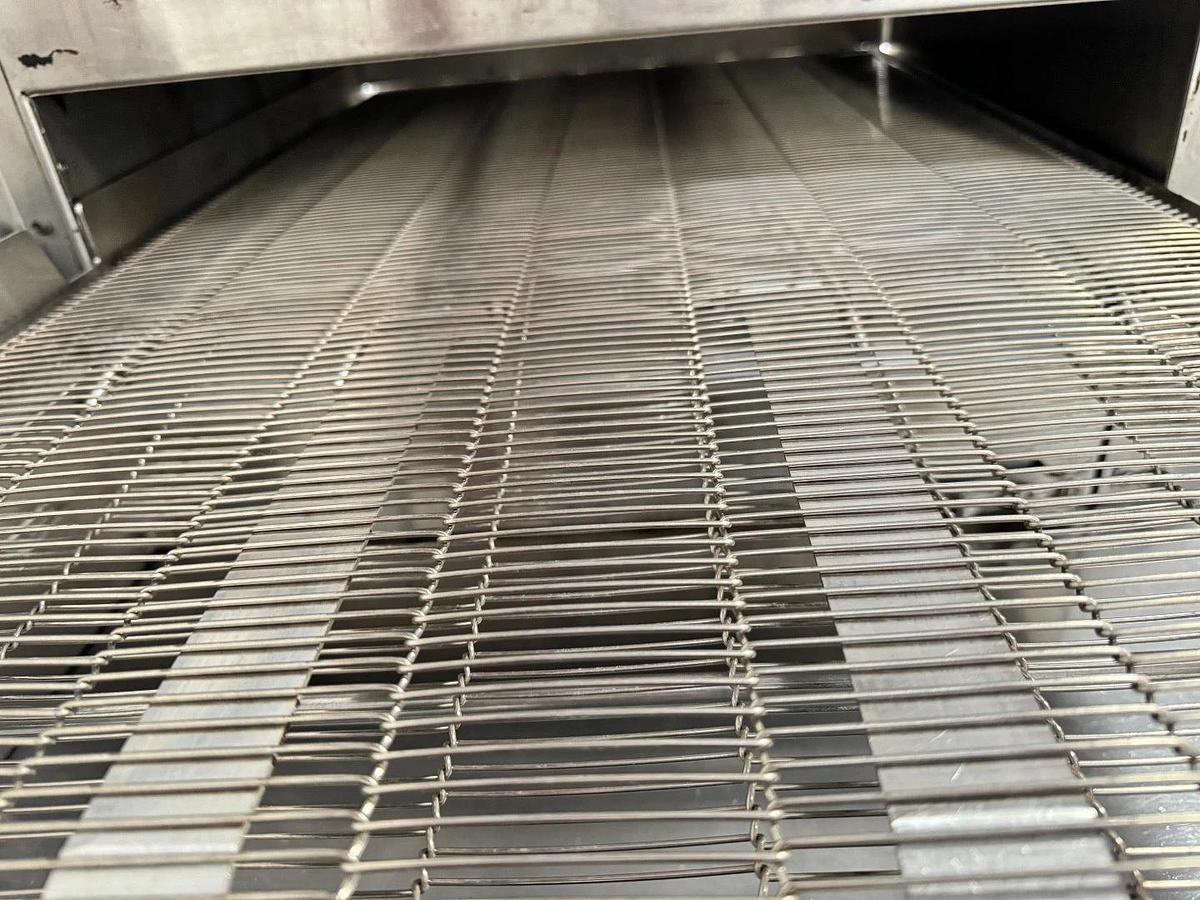 Used Ovention Shuttle S2000 Single Ventless Pizza Oven Single Phase - 4 AVAILABLE