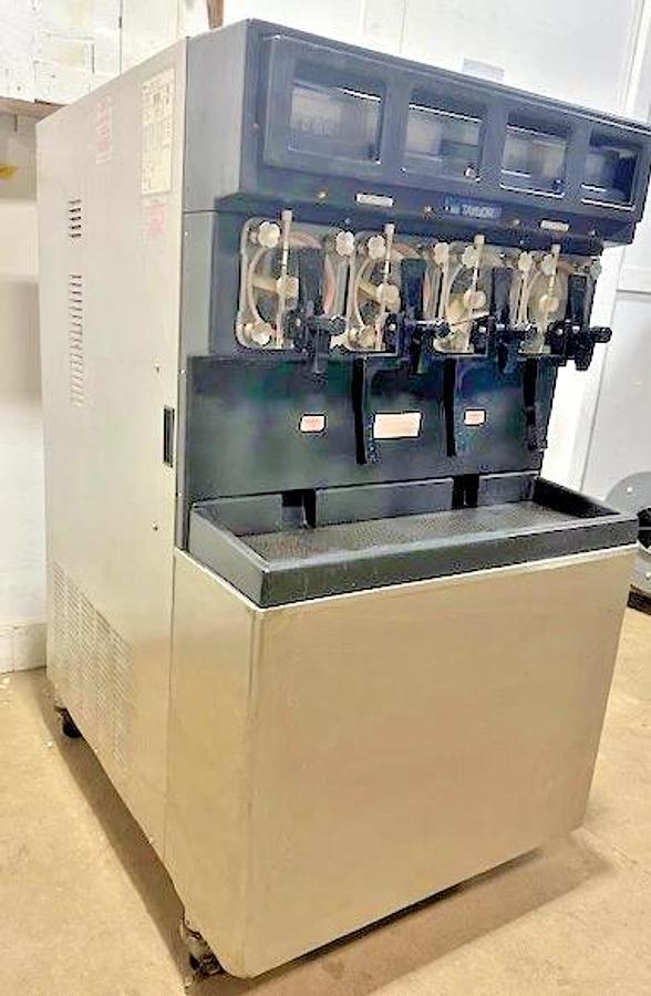 Used TAYLOR 349-27" W COOLED 4FLAVOUR CARBONATED FROZEN BEVERAGE SLUSHIE MACHINE 1PH