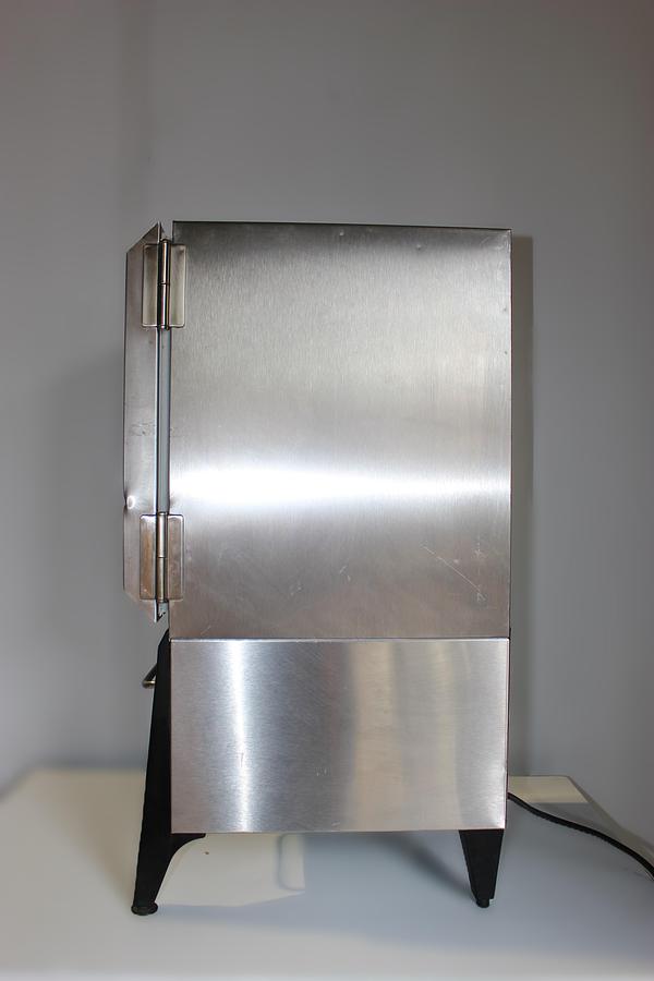 Used Silver King SK5MAJ Low Profile Majestic Milk Dispenser - Used Great Condition - 115V