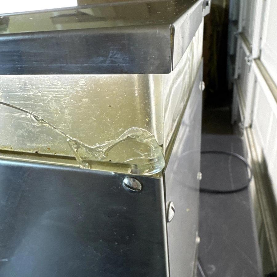 Used BUNN G9-2T DBC - Dual Portion Control Coffee Grinder - HAS TWO HOPPERS