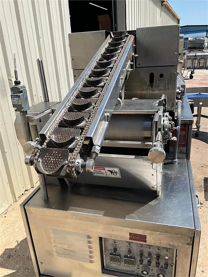 Used Superior gas corn and tortilla line with conveyors