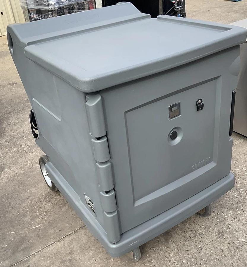 Used Cambro CMBHC1826LF 191 Hot/Cold Electric Cart Low Profile Food Carrier Catering - NEVER BEEN USED