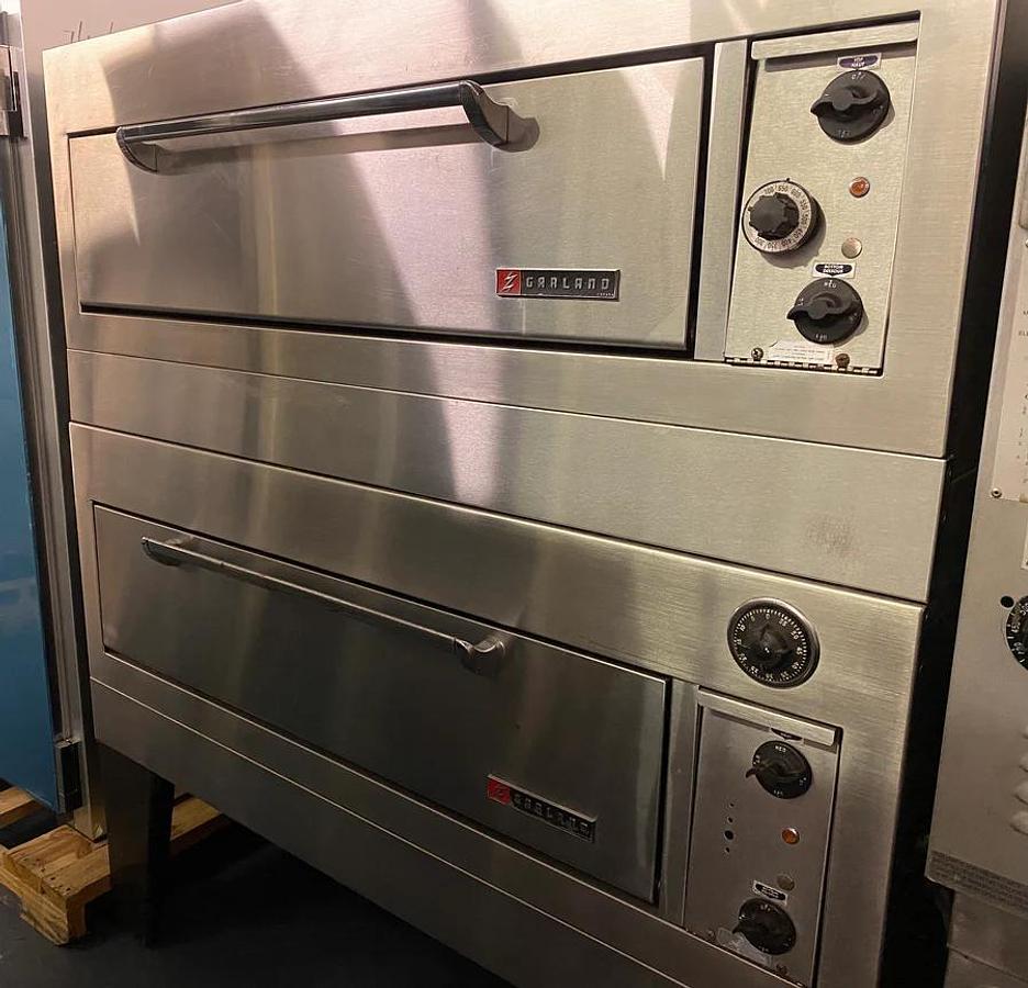 Used Garland Double Deck Electric Pizza Oven