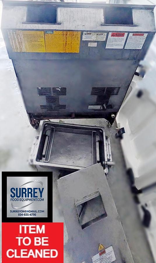 Used Henny Penny - EEG 242 - double basket gas deep fryer